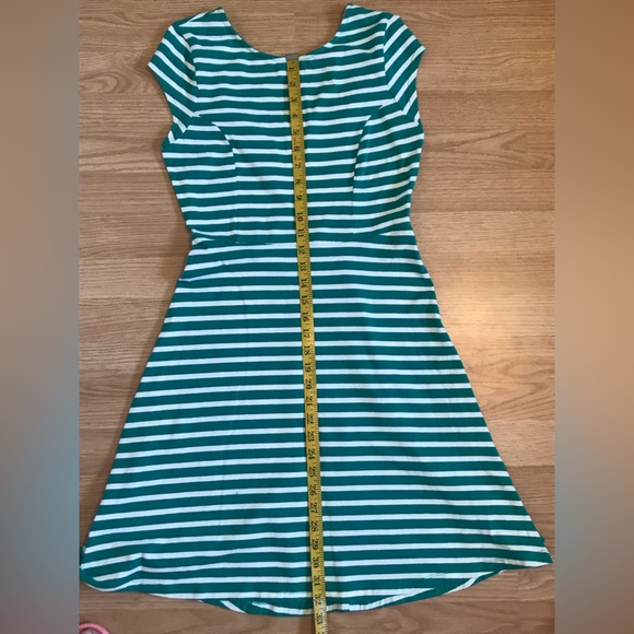 Old navy stripped cap sleeve dress - Picture 7 of 7